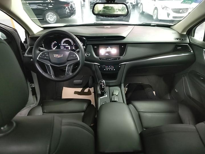 XT5 2017 28T AWD Luxury photo 5
