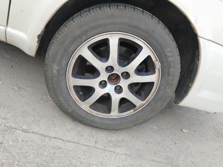 2010 1.6L photo 8