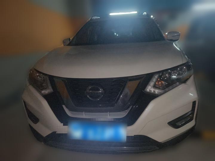X-Trail 2017 2.5L CVT Leading 4WD photo 2