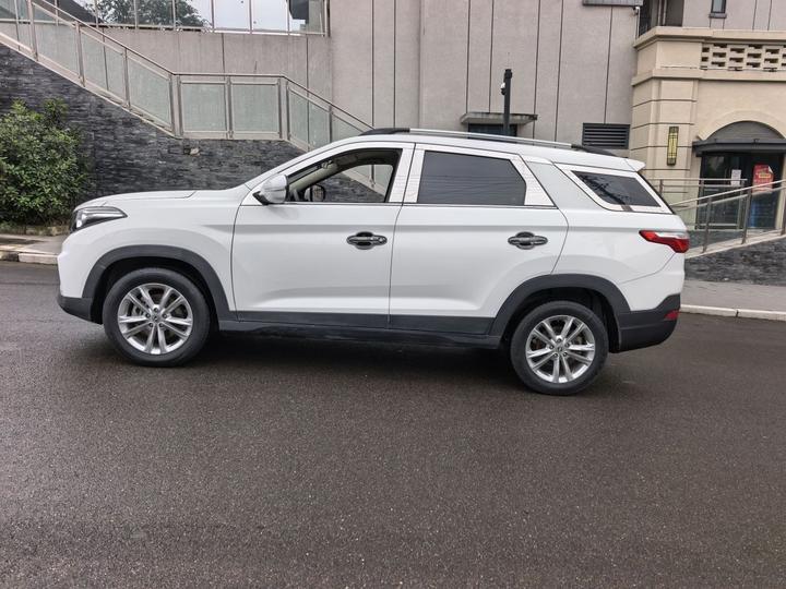 Fengon S560 2019 1.8L CVT Elite photo 4
