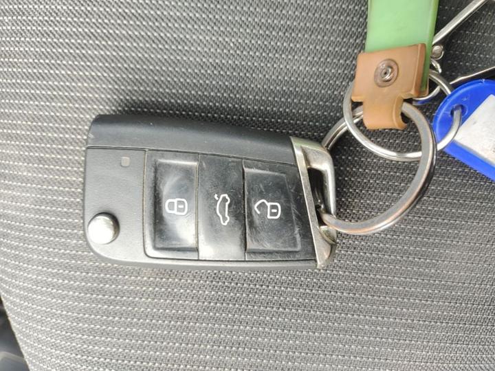 Lamando 2018 230TSI DSG photo 8