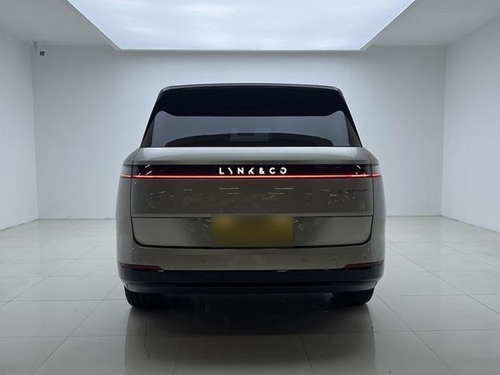 900 2025 1.5T Ultra 6-Seater photo 3