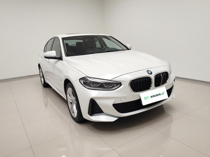1 Series 2019 118i M Sport Package photo 3