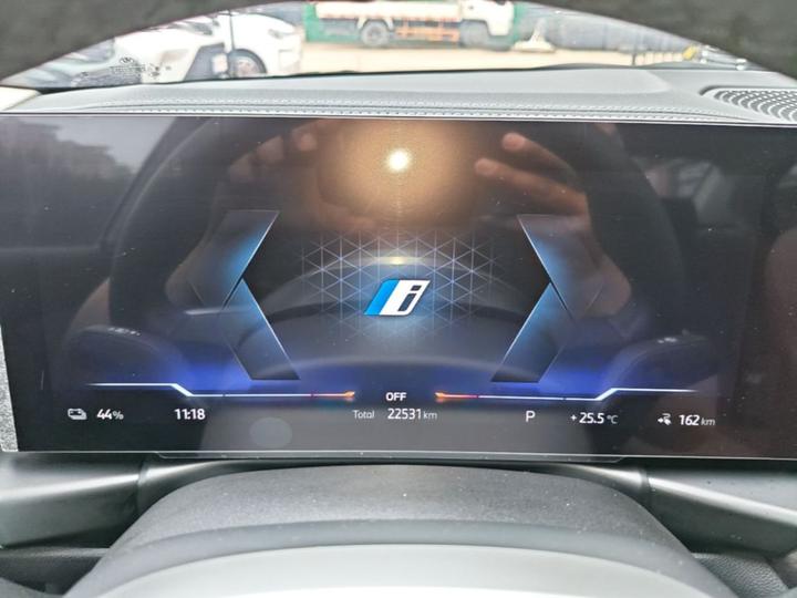 i3 2026 eDrive 40 L M Night Package photo 7