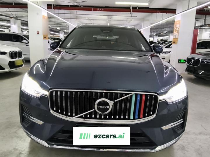 XC60 2022 B5 AWD Luxury photo 2