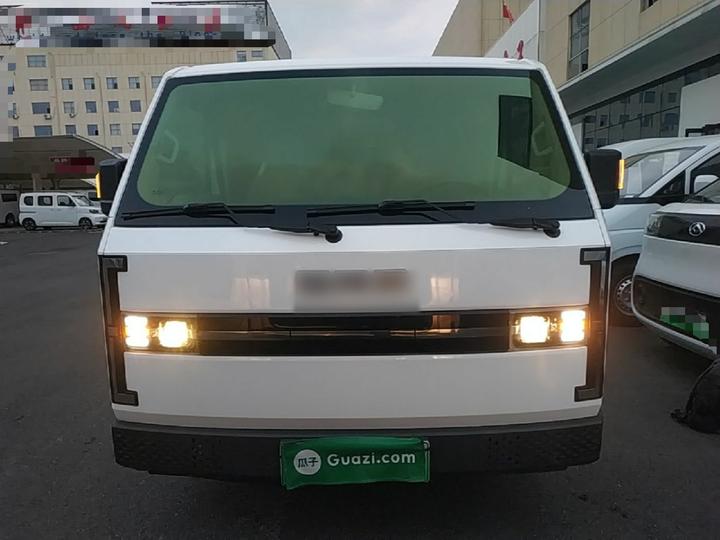 SRM Shineray EV E3L 2024 Standard 6-Seater Bus photo 2