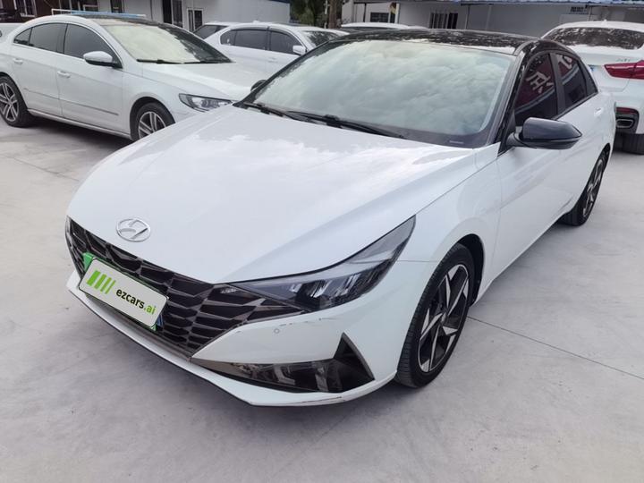 Elantra 2022 1.5L CVT LUX Premium