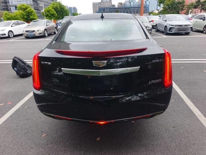 XTS 2016 28T Tech photo 3