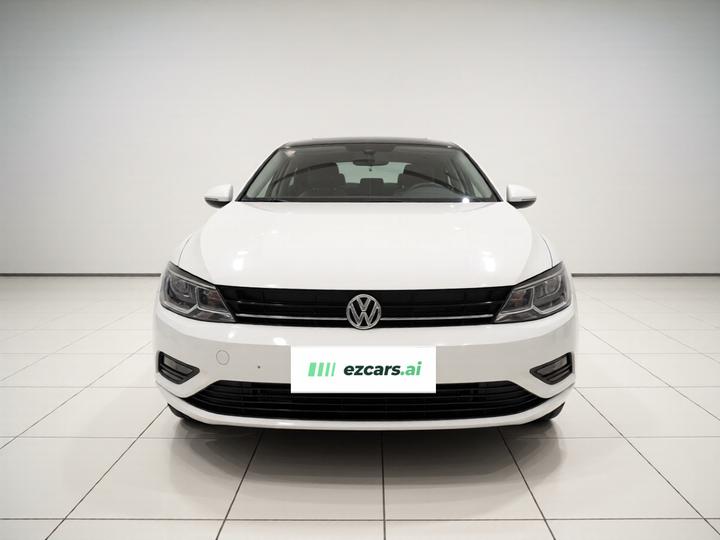 Lamando 2017 230TSI DSG photo 2