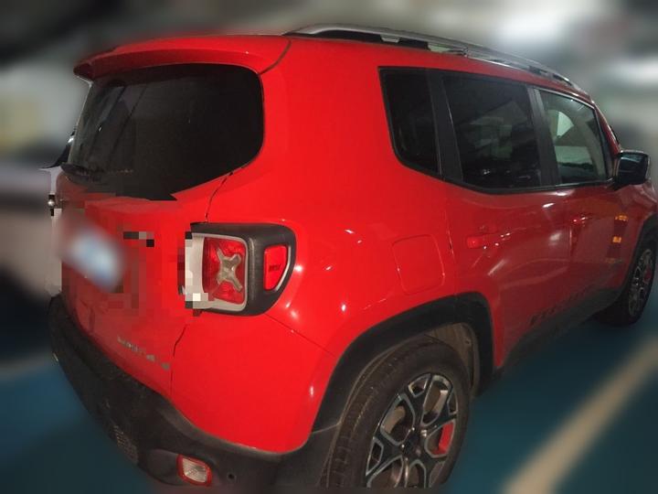 Renegade 2016 1.4T AT Smart photo 4