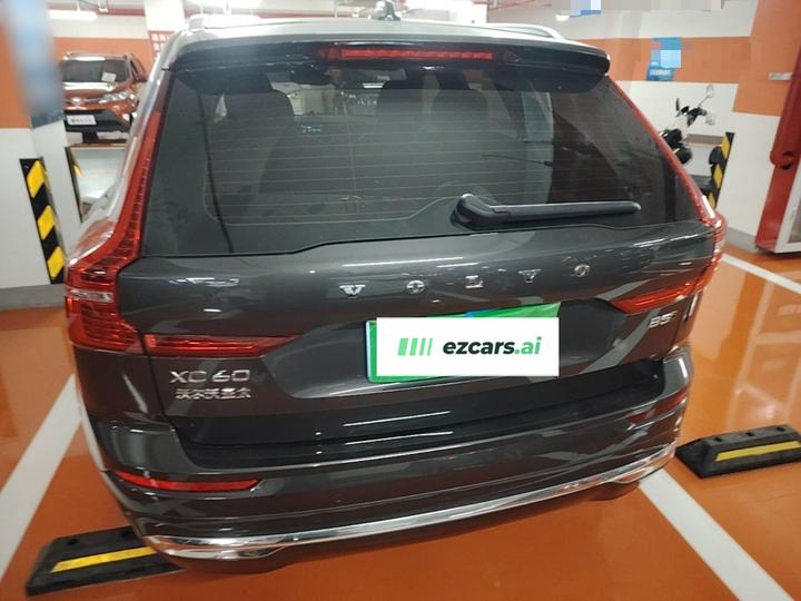 XC60 2023 B5 AWD Luxury photo 3