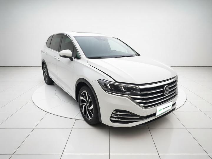 Viloran 2024 330TSI Luxury photo 3