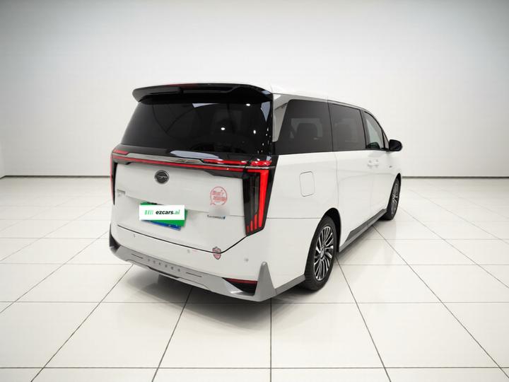 GAC Trumpchi M8 2023 Hybrid photo 6