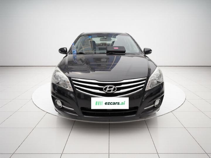 Dynamic 2011 1.6L MT Comfort photo 2