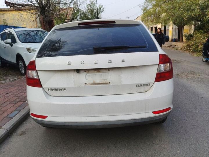 Rapid Spaceback 2019 Facelift 1.5L AT Standard China V photo 5