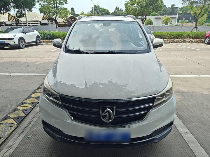 730 2017 1.8L iAMT Exclusive 7-Seater photo 2