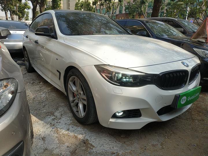 3 SeriesGT 2017 320i M Sport photo 3