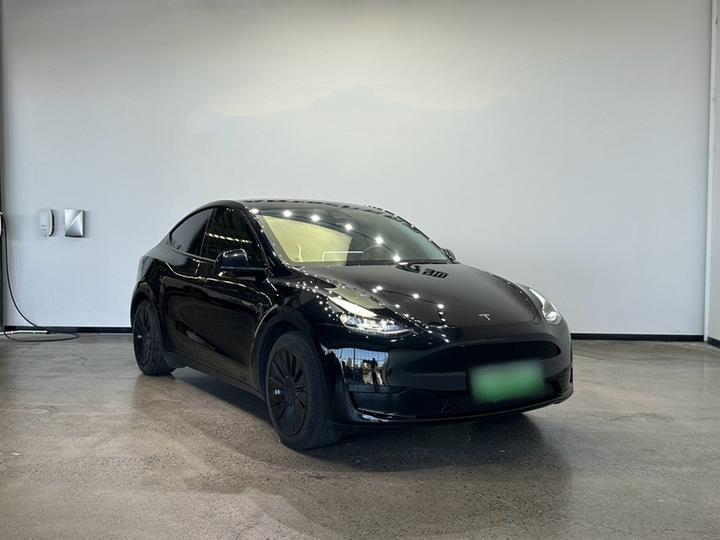 Model Y 2022 RWD photo 3