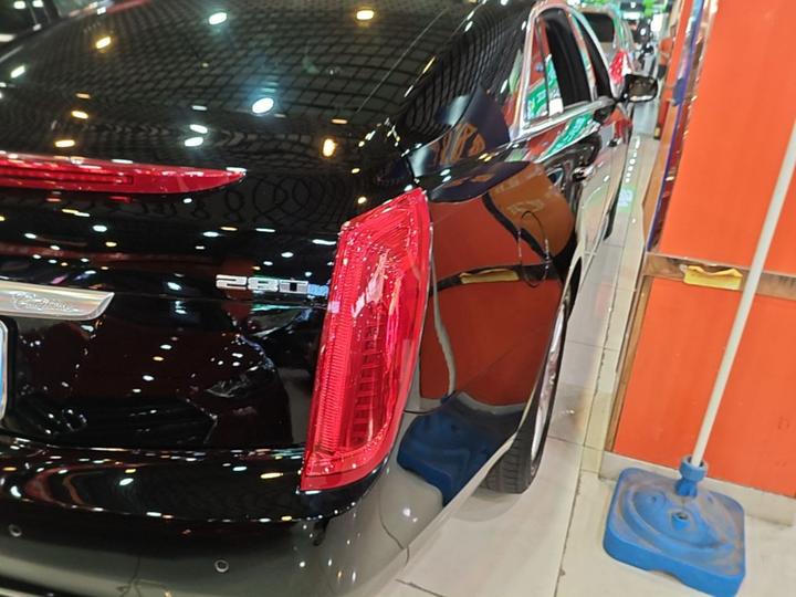 XTS 2017 28T Elite photo 7