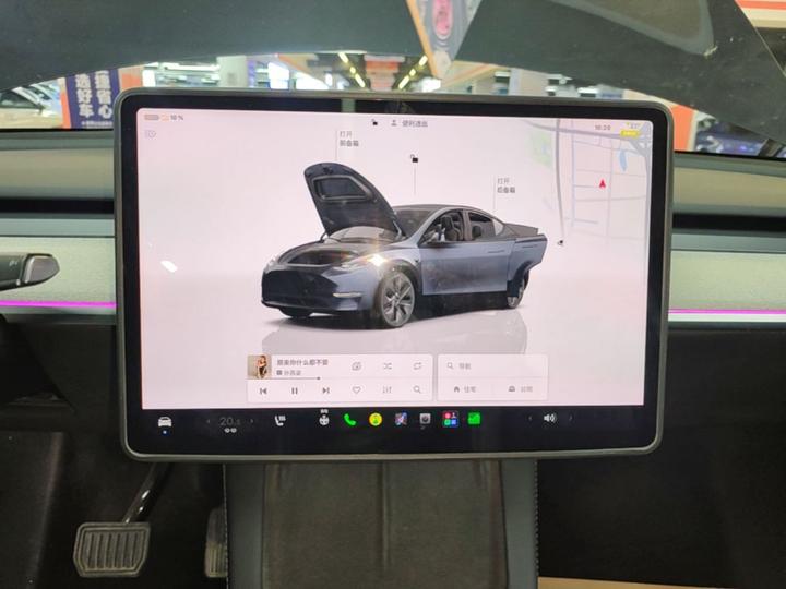 Model Y 2024 RWD photo 8