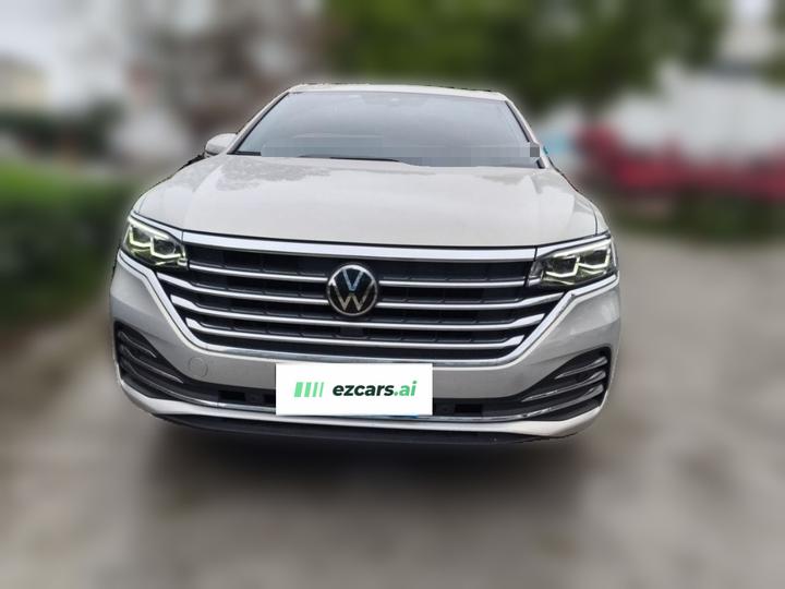 Viloran 2022 380TSI Premium photo 2