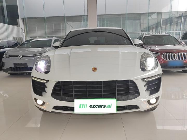 2017 Macan 2.0T photo 2