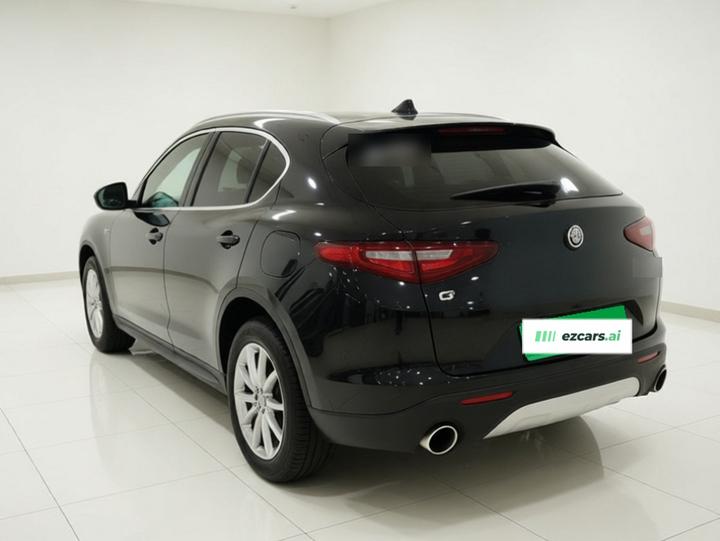 Alfa Romeo Stelvio 2017 2.0T 200HP Luxury photo 4