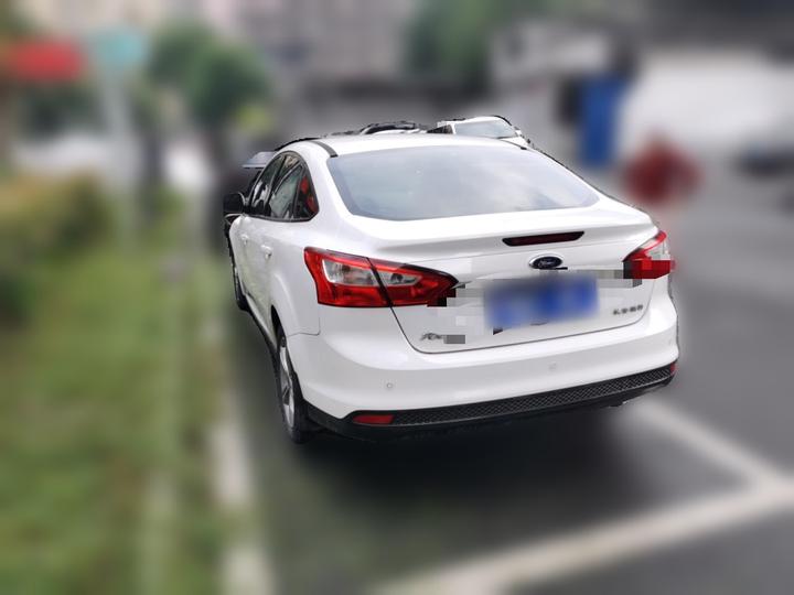 Focus 2012 Sedan 1.6L AT photo 4