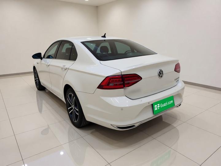 Lamando 2021 Facelift 280TSI DSG Comfort photo 4