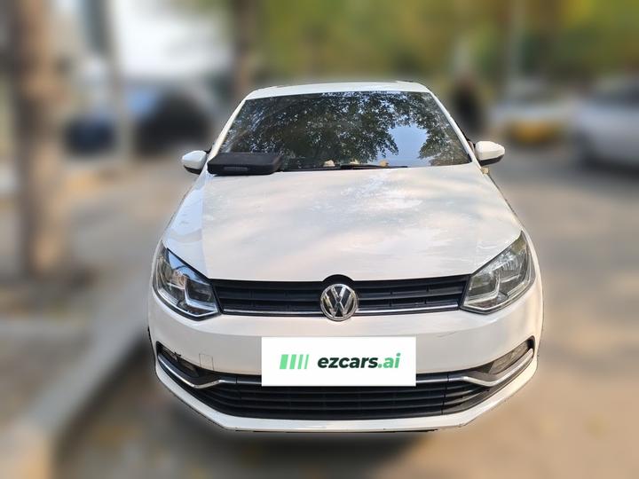 Polo 2016 1.6L AT Comfort photo 2