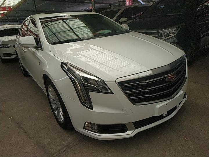 XTS 2018 28T Tech photo 3