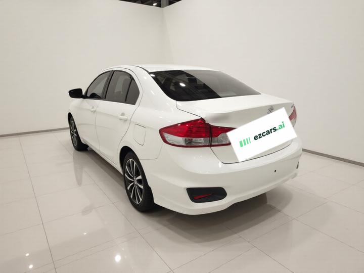 2015 1.6L MT photo 4