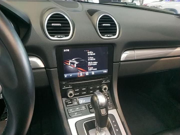 718 2018 Boxster 2.0T photo 8