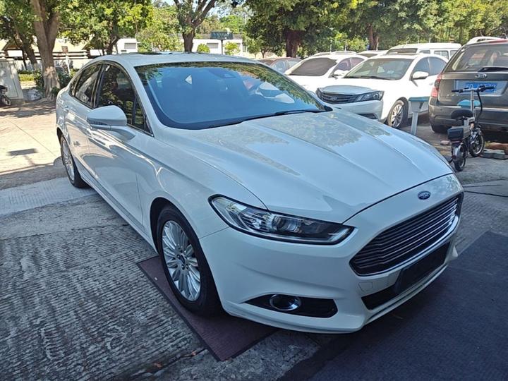 Mondeo 2013 2.0L GTDi200 Fashion photo 3