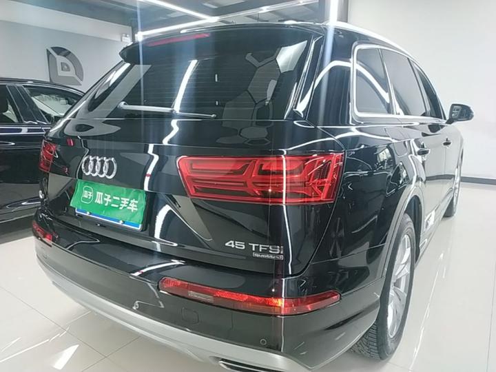 Q7 2018 45 TFSI Tech photo 6