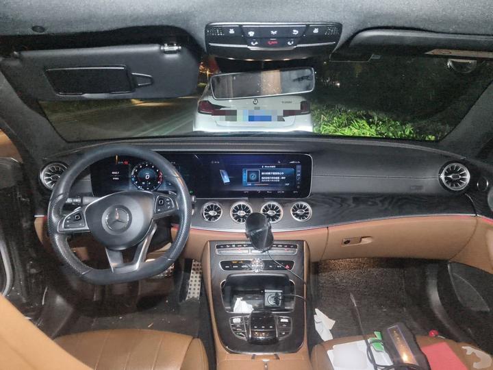 E-Class Imported 2018 E 200 Coupe photo 5