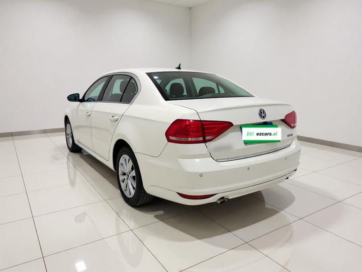 Lavida 2015 1.6L AT Comfort photo 4