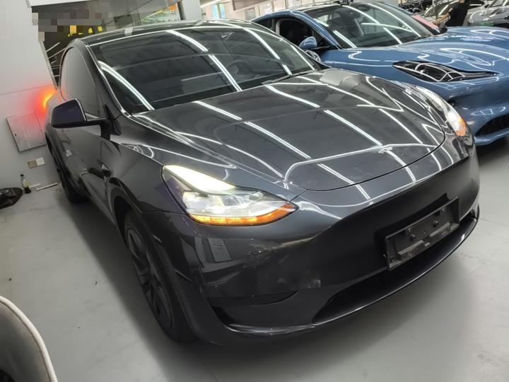 Model Y 2024 RWD photo 3