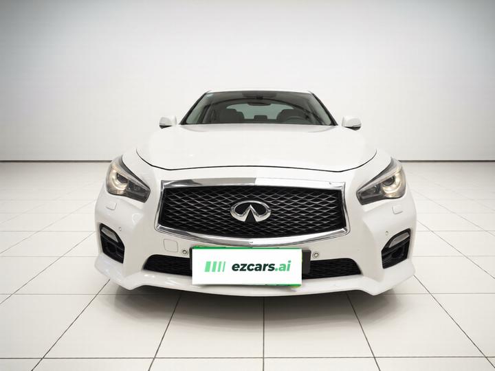 Q50 2014 3.7L Luxury Sport photo 2