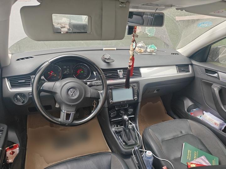Bora 2014 1.6L AT Comfort photo 5