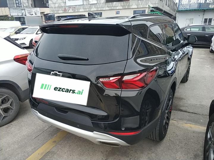 2022 Mild Hybrid 650T Redline 7-Seater photo 4