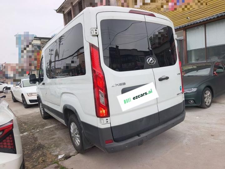 MAXUS V90 2020 2.0TAMT FWD Short Wheelbase 6-Seater photo 4