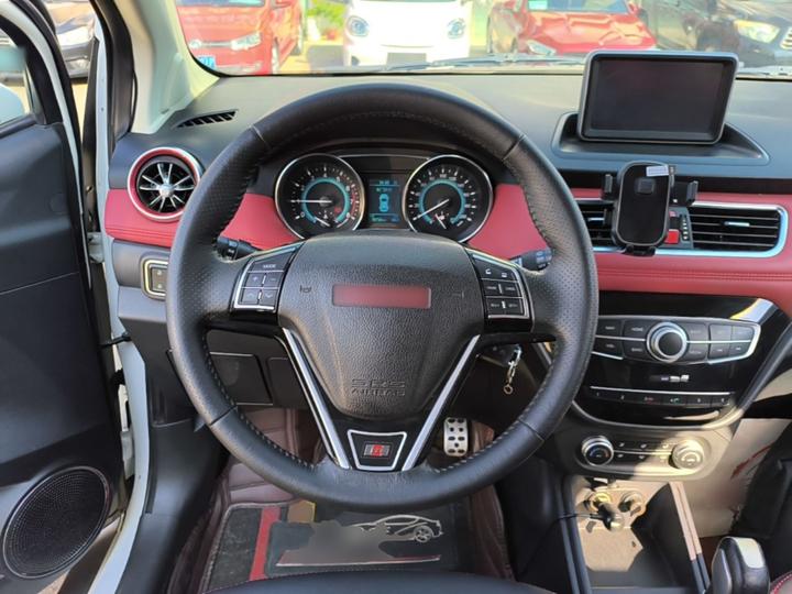 H1 2015 1.5L AMT Luxury photo 6