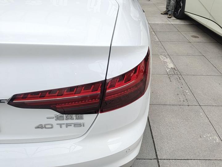 A4L 2022 40 TFSI Luxury Dynamic photo 7