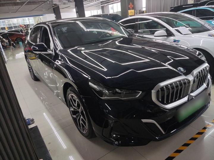 i5 2025 eDrive 40L M Sport Package photo 3