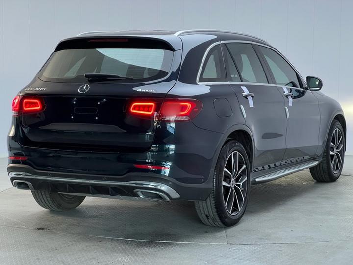 GLC 2021 GLC 300 L 4MATIC Dynamic photo 2