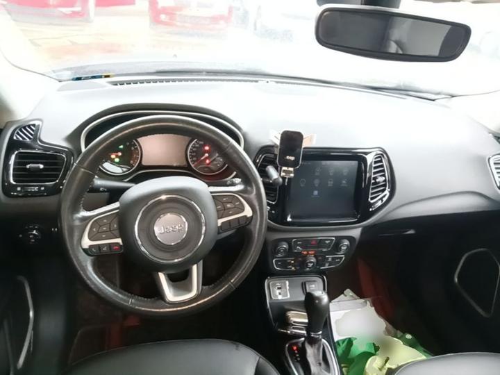 Compass 2019 220T AT photo 5