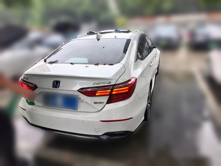 2022 Hybrid 2.0L photo 6