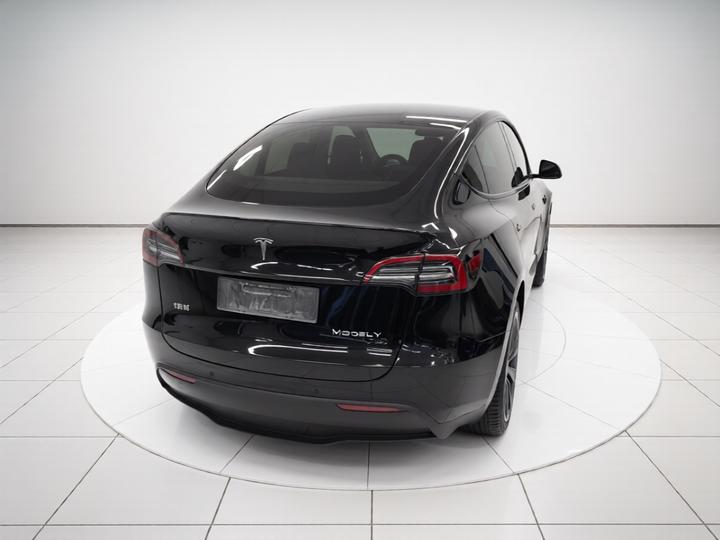 Model Y 2022 Facelift Long Range AWD photo 3