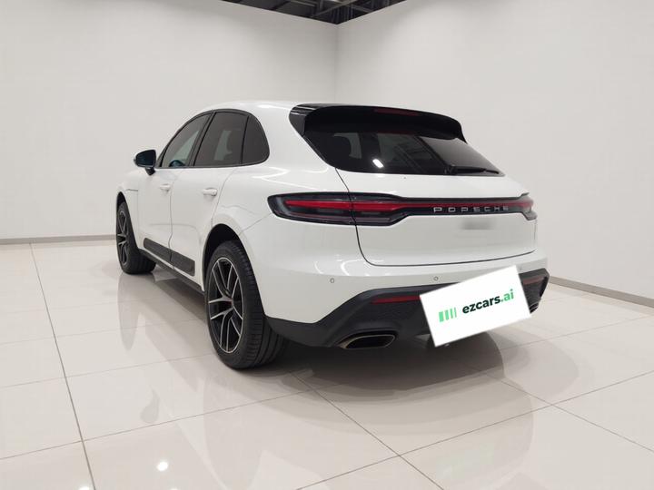 2024 Macan 2.0T photo 4